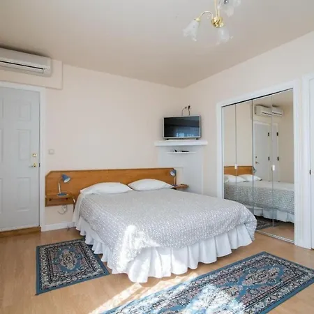 Mijajov Dvor- One-bedroom With Shared Balcony 1 * Sumartin